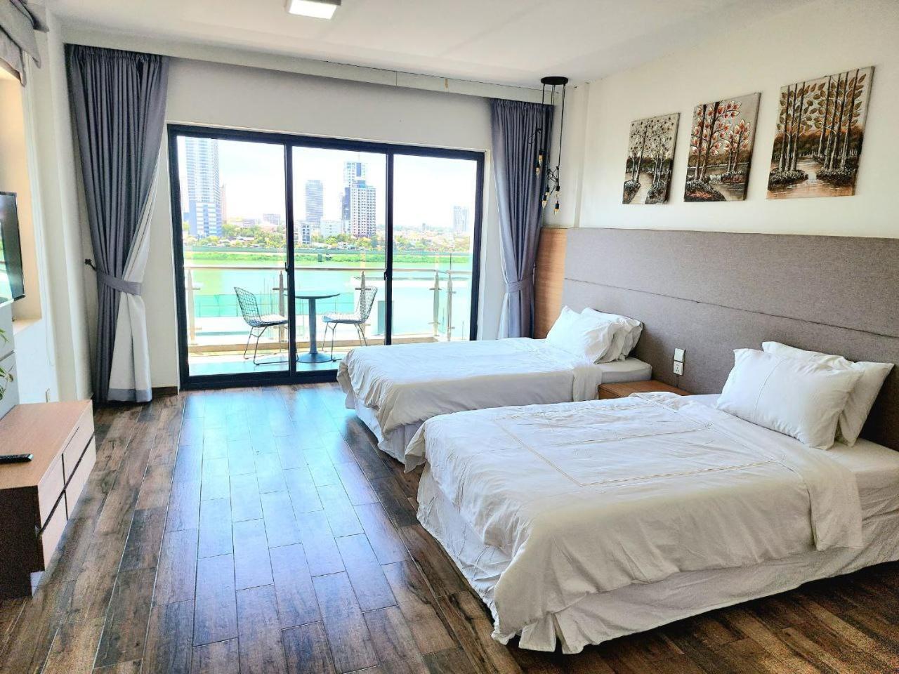 Chilchill Hotel Riverside พนมเปญ ภายนอก รูปภาพ