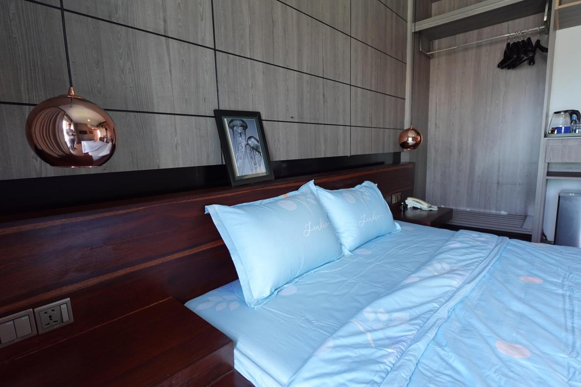 Chilchill Hotel Riverside พนมเปญ ภายนอก รูปภาพ